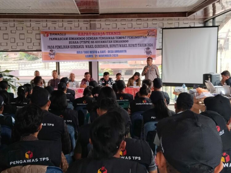 Kapolsek Pangururan IPTU Bangun Tua Dalimunthe dan AIPDA Hendri Sianipar mewakili Kapolsek Simanindo hadir memberikan dukungan dalam Rapat Kerja Teknis (Rakernis) Pengawas TPS Pilkada Serentak 2024 untuk Kecamatan Pangururan dan Simanindo Kabupaten Samosir. Rakernis ini diselenggarakan oleh Panitia Pengawas Kecamatan masing-masing pada 21 November 2024.