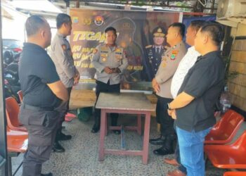 Polsek Pelabuhan Polresta Manado melaksanakan kegiatan Pembinaan Rohani dan Mental (Binrohtal) pada Kamis, 21 November 2024. Kegiatan ini berlangsung di Mako Polsek Pelabuhan Manado mulai pukul 08.15 hingga 09.10 WITA.
