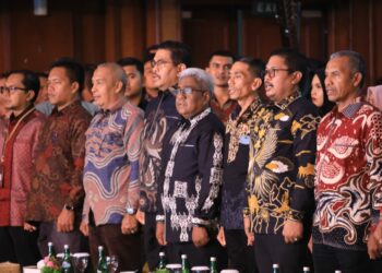 Penjabat Bupati Aceh Utara Dr Mahyuzar, MSi, turut hadir ke tempat berlangsungnya acara di gedung AAC Dayan Dawood Banda Aceh untuk menyaksikan secara langsung even pemilihan dan penobatan Agam – Inong Aceh 2024.