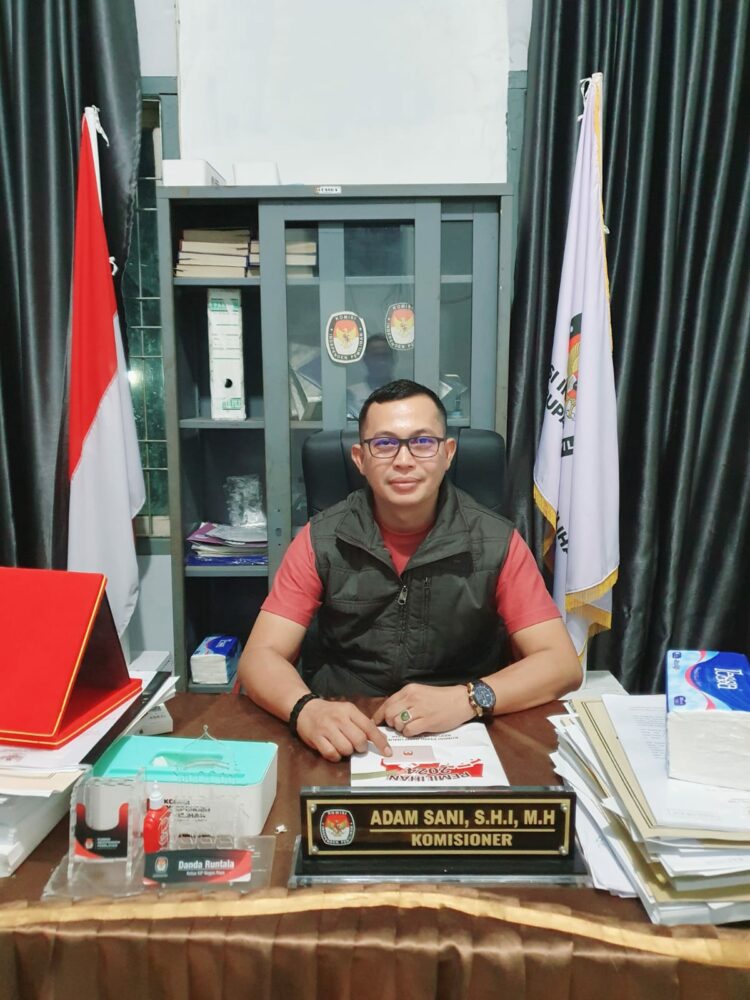 Komisioner KIP Nagan Raya, Aceh Adam Sani