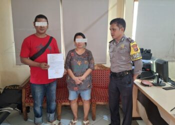anggota Bhabinkamtibmas melakukan kegiatan problem solving untuk menyelesaikan permasalahan yang muncul di masyarakat. Kegiatan ini melibatkan dialog terbuka antara pihak kepolisian dengan warga, guna mencari solusi terbaik terhadap berbagai permasalahan sosial maupun hukum yang seringkali mengganggu ketenteraman, Jumat (29/11/2024).