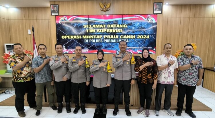 Tim dari Polda Jateng melaksanakan supervisi Operasi Mantap Praja Candi 2024 di Polres Purbalingga. Kegiatan dilaksanakan di Aula Wicaksana Laghawa Mapolres Purbalingga, Selasa (12/11/2024) sore.