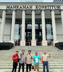 Tim Hukum pasangan calon (Paslon) Bupati - Wakil Bupati Tapanuli Utara nomor 01 Satika Simamora - Sarlandy Hutabarat di Mahkamah Konstitusi Jakarta
