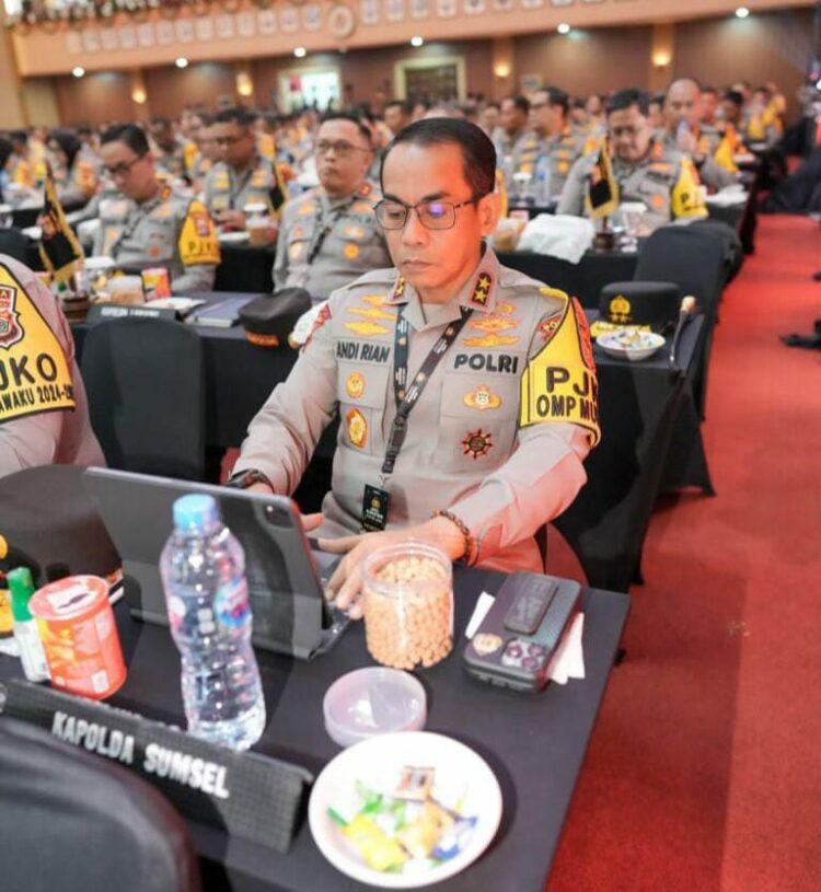 Kepala Kepolisian Daerah (Kapolda) Sumatera Selatan ( Sumsel ) Irjen Pol Andi Rian R Djajadi, SIK, MH,