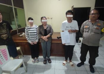 Bhabinkamtibmas Polsek Wanea kembali menunjukkan dedikasinya dengan melakukan pendekatan problem solving untuk membantu warga menyelesaikan permasalahan sehari-hari, Jumat (13/12/2024).