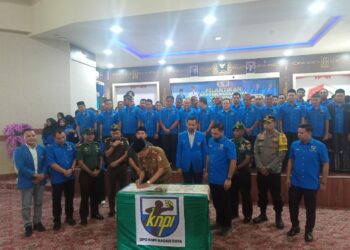 Penjabat (Pj) Bupati Nagan Raya, Dr. Iskandar, AP menghadiri pelantikan Dewan Pengurus Daerah (DPD) Komite Nasional Pemuda Indonesia (KNPI) Kabupaten Nagan Raya periode 2024-2027 di Anjungan Pendopo Bupati, Kompleks Perkantoran Suka Makmue, Selasa (17/12/2024)