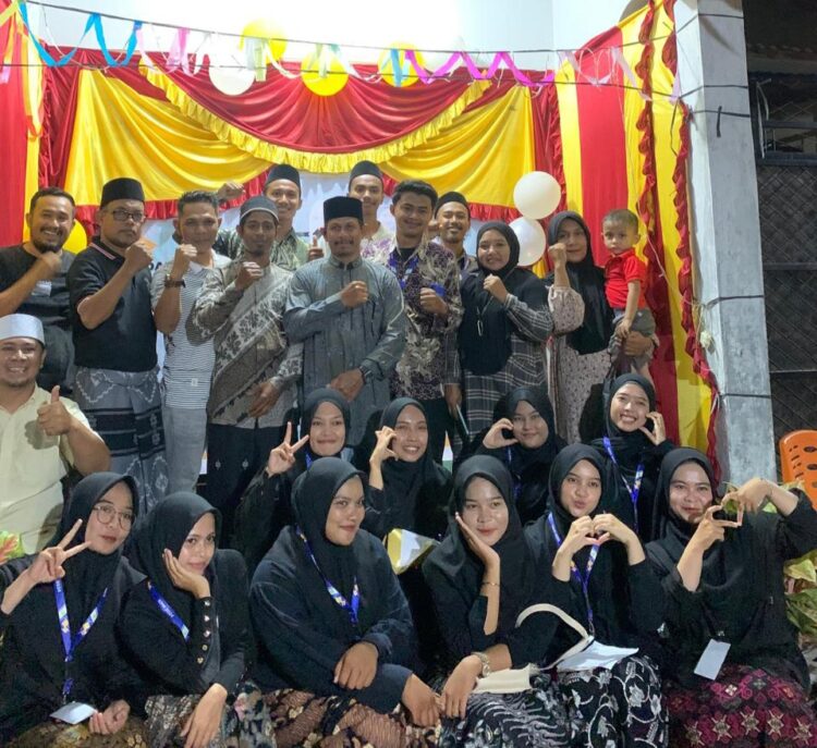 Kelompok 40 Kuliah Pengabdian Masyarakat (KPM) IAIN Lhokseumawe sukses menggelar Festival Melodi Iman dalam Warna Tradisi di Gampong Matang Ben, Kecamatan Tanah Luas, Aceh Utara, pada 8-9 Desember 2024.