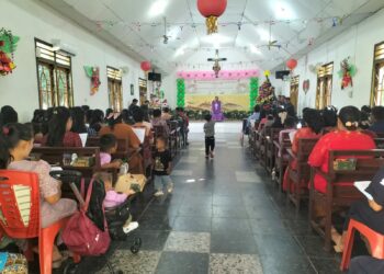 Gereja POUK Cinta Manis di Desa Ketiau, Kecamatan Lubuk Keliat, Kabupaten Ogan Ilir, menjadi tempat pelaksanaan Perayaan Natal bersama yang berlangsung dengan khidmat dan aman. Kegiatan ini dihadiri oleh karyawan Pabrik Gula Cinta Manis, jemaat Gereja Rantau Alai, dan mahasiswa STTIP Palembang.