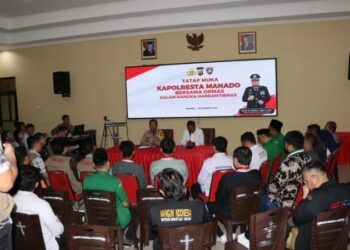 Polresta Manado menggelar Forum Group Discussion (FGD) tatap muka bersama sejumlah organisasi masyarakat (Ormas) di Kota Manado, Senin (23/11/2024).