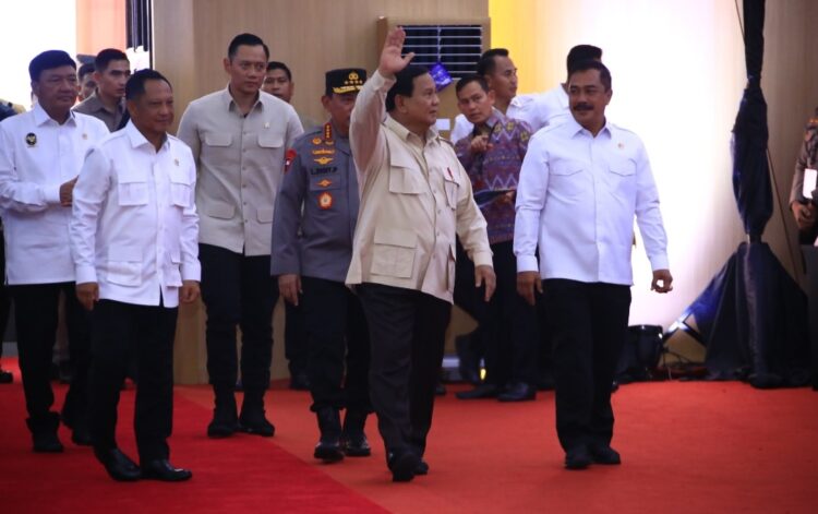 Presiden Prabowo Subianto menghadiri Apel Kasatwil Polri 2024 di Akademi Kepolisian, Semarang, Jawa Tengah.