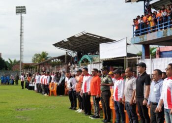 Opening Ceremony Elementary School Football Tournament Muara Batu-Sawang 2024 di Krueng Mane Stadiun.
