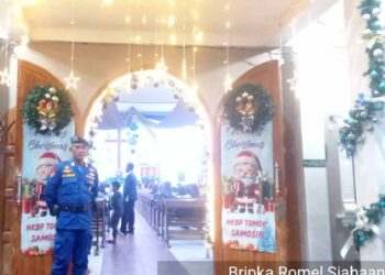 Pengamanan dimulai pada Selasa malam (31/12/2024) pukul 19.00 WIB dengan memastikan kelancaran ibadah Malam Tahun Baru di sejumlah rumah ibadah. Kegiatan ini berlangsung hingga pukul 21.00 WIB dan dilanjutkan dengan pengamanan malam pergantian tahun di berbagai titik strategis hingga dini hari. Pada Rabu pagi (1/1/2025), personel kembali melanjutkan tugas untuk memastikan pelaksanaan ibadah Tahun Baru berjalan lancar dan khusyuk.
