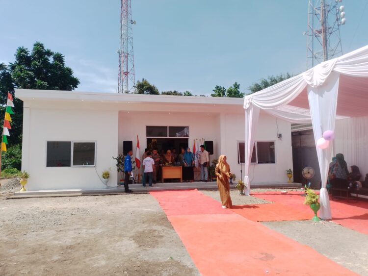 Tampak Kantor Desa yang Baru usai di resmikan oleh Camat Jonggol Bapak Andri. Foto. Dok.RH/Mitrapolri.Com.6/1/2025)