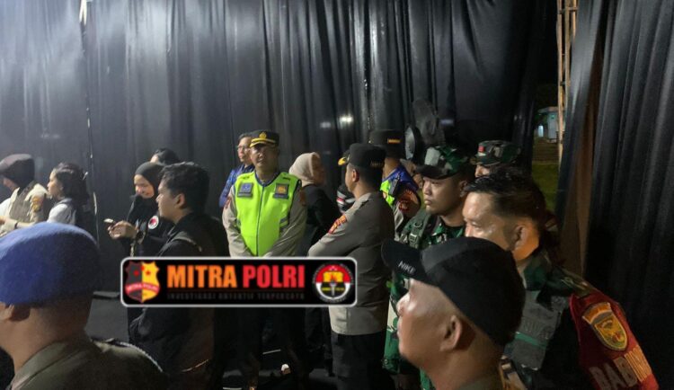 Polres Ogan Ilir bersama jajaran Pemerintah Kabupaten Ogan Ilir melaksanakan pengamanan Ogan Ilir Expo dalam rangka memperingati Hari Ulang Tahun Kabupaten Ogan Ilir yang ke-21. Acara pembukaan berlangsung meriah dan kondusif berkat keterlibatan 295 personel gabungan, terdiri dari Polri, Satpol PP, Dinas Kesehatan, dan Dinas Perhubungan.