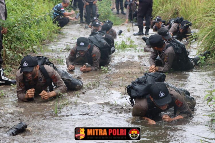 Suasana semangat dan kekompakan mewarnai kegiatan Pembinaan Tradisi (Bintra) bagi Bintara Polri Angkatan 51 dan 52 yang dilaksanakan oleh Polres Ogan Ilir di kawasan Tanjung Senai. Kegiatan ini diikuti oleh 24 peserta, terdiri dari 10 anggota Angkatan 51 dan 14 anggota Angkatan 52.