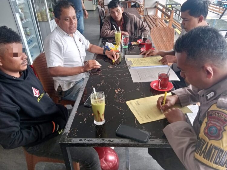 Personel Polsek Palipi yang dipimpin oleh PS Kanit Reskrim BRIPKA M.Safei berhasil mengamankan seorang pria dewasa berinisial BS (26 tahun) yang diduga sebagai pelaku tindak pidana penggelapan sepeda motor. Penangkapan dilakukan di Desa Saor Nauli Hatoguan Kecamatan Palipi Kabupaten Samosir.