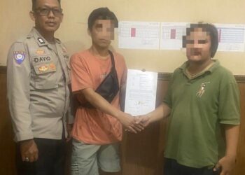 Polsek Wenang berhasil melakukan langkah problem solving terhadap kasus keributan yang terjadi di Kelurahan Tikala Kumaraka Ling. 5 Kec. Wenang, Senin (13/1/2025).