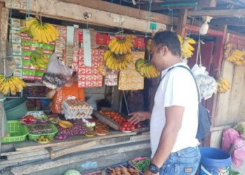 Polresta Manado bersama jajarannya melaksanakan kegiatan pengecekan harga sembako di sejumlah wilayah hukum Polresta Manado, Senin (13/1/2025)