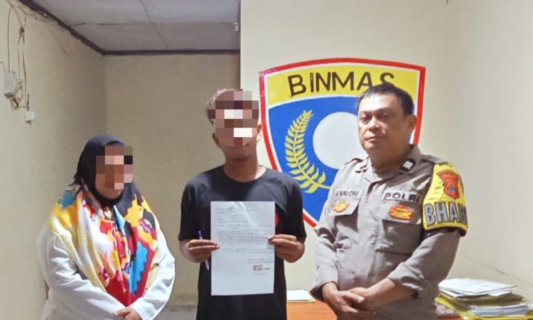 Polsek Tuminting, melalui peran Bhabinkantibmas, berhasil menyelesaikan permasalahan yang terjadi di masyarakat dengan pendekatan problem solving. Kegiatan ini dilakukan untuk mencegah terjadinya eskalasi konflik dan menjaga stabilitas keamanan di lingkungan setempat, Kamis (16/1/2025).