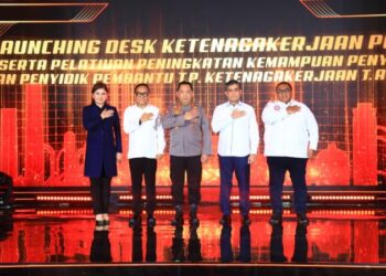 Kepala Kepolisian Negara Republik Indonesia (Kapolri) Jenderal Listyo Sigit Prabowo resmi meluncurkan Desk Ketenagakerjaan Polri, sebuah inisiatif strategis untuk menyelesaikan berbagai permasalahan ketenagakerjaan di Indonesia
