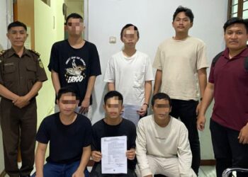 Penyidik Unit I Pidum Satreskrim Polresta Manado secara resmi melakukan penyerahan tersangka beserta barang bukti (Tahap II) kepada Kejaksaan Negeri Manado terkait kasus tindak pidana penganiayaan secara bersama-sama.
