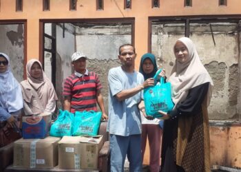 Istri Bupati Purbalingga terpilih Ibu Syahzani Syasya Tsania lebih akrabnya disapa ibu Hani beserta rombongan tiba di lokasi rumah yang terbakar sebagai bentuk empati kepada keluarga korban yang rumahnya terbakar. Selain memberikan dukungan moril juga memberikan bantuan uang tunai sembako serta beberapa keperluan rumah tangga.