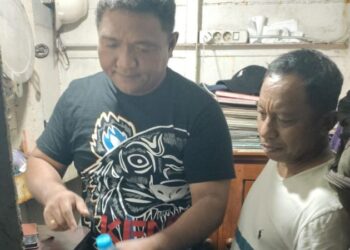 Polsek Pelabuhan Manado melaksanakan operasi razia miras, barang ilegal, dan barang berbahaya lainnya di wilayah Pelabuhan Manado pada Kamis (23/1/2025). Operasi berlangsung mulai pukul 15.00 WITA hingga 18.00 WITA dengan situasi aman dan terkendali.