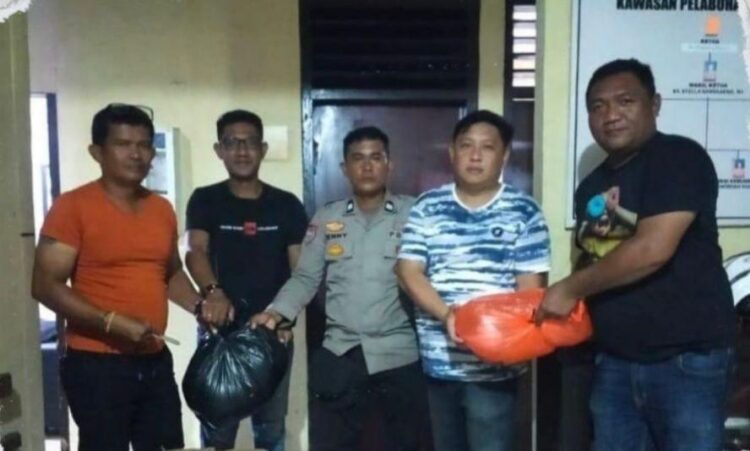 jajaran Polresta Manado melaksanakan operasi penertiban minuman keras (miras) tanpa izin di wilayah hukumnya selama minggu keempat Januari 2025. Operasi ini berhasil mengamankan total 620 liter miras jenis Cap Tikus dan 3 botol bir merek Valentine dari berbagai wilayah, Selasa (27/1/2025).