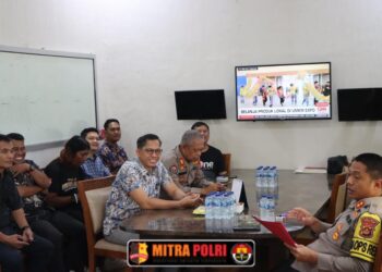 Kapolres Ogan Ilir AKBP Bagus Suryo Wibowo, S.I.K., menggelar kegiatan silaturahmi dengan Dewan Pimpinan Pusat (DPP) Dewan Wartawan Duta Pena Indonesia (PWDP) di Mapolres Ogan Ilir, Jumat (31/12/2025).