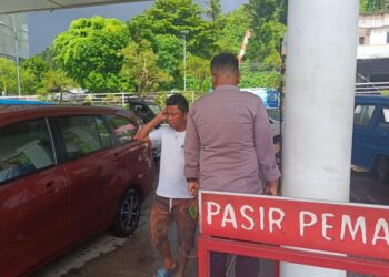Polsek Mapanget Polresta Manado intens melakukan pemantauan dan pengawasan terhadap distribusi Bahan Bakar Minyak (BBM) bersubsidi kepada masyarakat di wilayahnya. Langkah ini diambil untuk memastikan distribusi berjalan lancar dan tepat sasaran, Sabtu (01/2/2025).