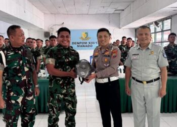 Satuan Lalu Lintas (Sat Lantas) Polresta Manado mengadakan sosialisasi keselamatan berkendara (safety driving dan safety riding) pada Rabu (5/2/2025) di Aula Gajah Mada, Denpom XIII/I Merdeka.