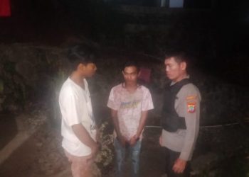 Polsek Pineleng, menggelar kegiatan unggulan Polresta Manado, SIBULAN (Sikat Pemabuk Jalanan), sebagai langkah antisipasi gangguan keamanan dan ketertiban masyarakat (kamtibmas). Kegiatan ini berlangsung antara pukul 23.00 hingga 24.00 Wita di wilayah Desa Pineleng Satu dan Desa Pineleng Dua, Kecamatan Pineleng, Selasa (11/2/2025) malam.