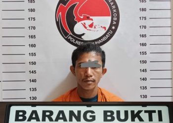 Tim Opsnal Satresnarkoba berhasil mengamankan seorang pria berinisial AD (29), warga Lingkungan Paindoan, Kelurahan Rantau Prapat, Kecamatan Rantau Utara, Kabupaten Labuhanbatu, yang diduga sebagai pengedar narkotika jenis sabu. Penangkapan ini dilakukan pada Senin (10/02/2025).