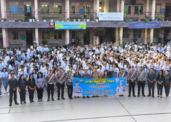 Polres Samosir melalui Pejabat Utama (PJU) dan Kapolsek jajaran menggelar sosialisasi Operasi Keselamatan Toba 2025. Kegiatan ini dilaksanakan usai upacara bendera di sejumlah sekolah tingkat SMA, SMK, dan SMP di Kabupaten Samosir, Senin (17/02/2025).