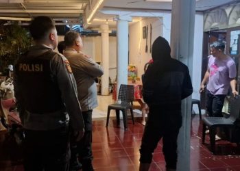 Kepolisian Sektor (Polsek) Sario merespons cepat laporan percobaan pencurian yang diterima melalui Call Centre 112 pada Jumat (21/02/2025) pukul 04.52 WITA. Kejadian ini berlangsung di Kelurahan Ranotana, Lingkungan 4, Kecamatan Sario, tepatnya di sekitar Gereja Balai Keselamatan.