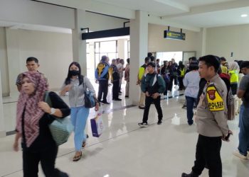 Polsek Kawasan Bandara Polresta Manado turut mengamankan pelaksanaan kegiatan Inagural Flight Perdana dalam rangka beroperasinya kembali penerbangan Sriwijaya Air di Bandara Internasional Sam Ratulangi, Manado. Acara ini berlangsung pada hari Jumat, 21 Februari 2025, pukul 12.42 WITA, bertempat di area keberangkatan Bandara Sam Ratulangi, Jl. A.A. Maramis, Kelurahan Lapangan, Kecamatan Mapanget, Kota Manado, Sulawesi Utara.