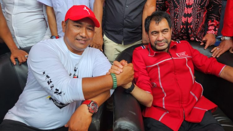 Ketua Laskar Setia Muda Mualem Nanggroe Aceh (LAKSAMANA) dan Gubernur Aceh