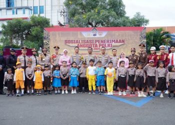 Staf Sumber Daya Manusia (SSDM) Polri, melalui Biro SDM Polda Jawa Tengah (Jateng) menggelar acara di Simpang Lima, Semarang, Jateng dalam rangka sosialisasi Rekrutmen Terpadu Polri Tahun Anggaran 2025.