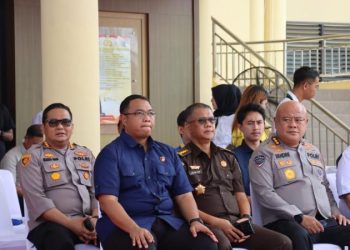 Kapolresta Manado, Kombes Pol Julianto P. Sirait, turut berpartisipasi dalam kegiatan bakti sosial (baksos) Polri Presisi yang melibatkan mahasiswa, Aliansi BEM, dan organisasi kepemudaan (OKP) dalam rangka menyambut bulan suci Ramadhan 1446 H. Kegiatan ini dilaksanakan pada Selasa (27/02/25) di sejumlah titik di Kota Manado.