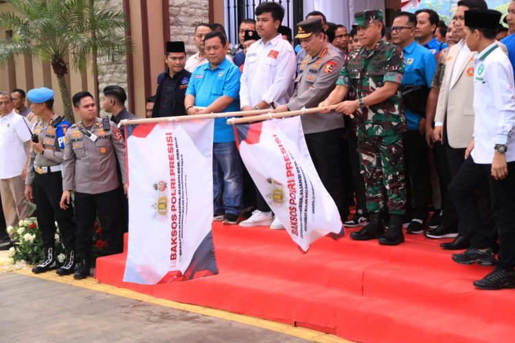 Badan Eksekutif Mahasiswa (BEM) Perguruan Tinggi Nahdlatul Ulama (PTNU) dan Polri menggelar acara pembagian bantuan sosial (bansos). Kegiatan ini digelar dalam rangka menyambut Ramadhan 2025.