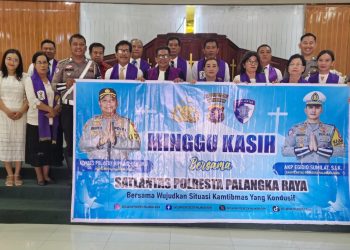 Satuan Lalu Lintas (Satlantas) Polresta Palangka Raya menggelar kegiatan Minggu Kasih di Bukit Raya Jalan Bukit Raya VI.