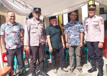 Polsek Malalayang melaksanakan pengamanan dalam kegiatan pasar murah yang diselenggarakan di Masjid Al Muttaqin, Kelurahan Winangun Satu, Kecamatan Malalayang, Kota Manado. Kegiatan ini berlangsung dari pukul 09.00 hingga 12.00 WITA sebagai bagian dari upaya membantu masyarakat dalam memenuhi kebutuhan pokok dengan harga terjangkau selama bulan suci Ramadan dan menyambut Idulfitri 1446 H, Rabu (5/3/2025).