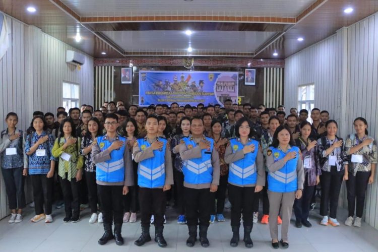 Polres Samosir telah menyelesaikan tahap awal rekrutmen calon anggota Polri Tahun Anggaran 2025. Kegiatan ini dipimpin oleh Kabag SDM Polres Samosir, Kompol M.S Ritonga, S.H., M.H., dan dilaksanakan di Aula Pusuk Buhit, Polres Samosir.