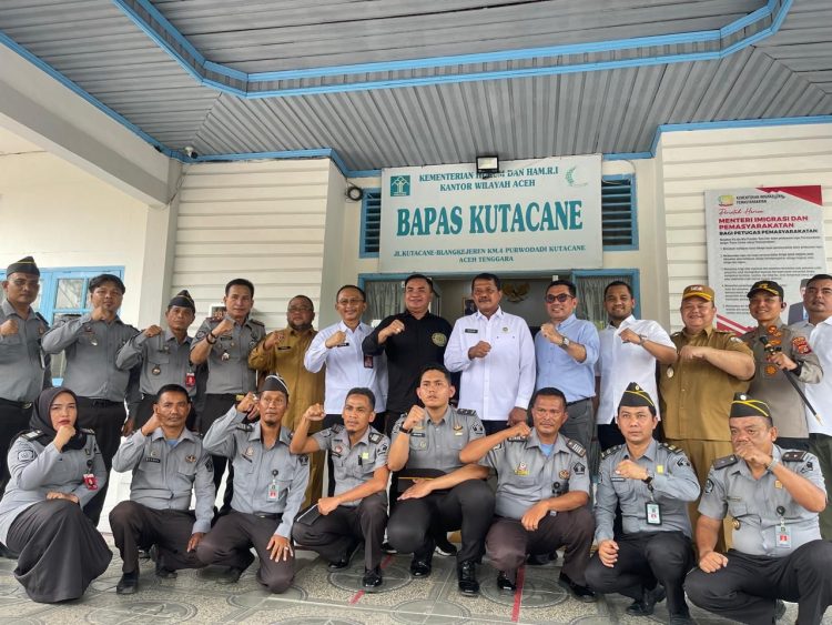 Anggota Komisi XIII DPR-RI dengan turun langsung ke Lapas Kelas II B, Kutacane.