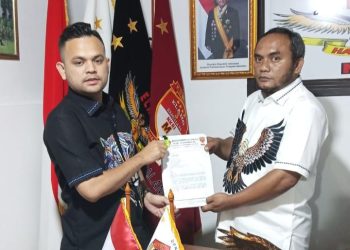 Penyerahan Surat SK, Mandat Organisasi Elang Tiga Hambalang serta ramah tamah bersama Pengurus dan Anggota lainnya