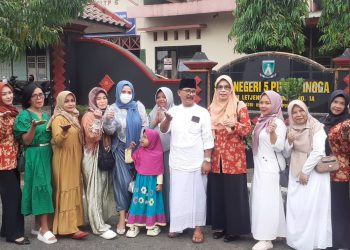 Sekolah Menengah Pertama Negeri 5 Purbalingga kota menggelar bagi takjil gratis. Kegiatan ini dalam rangka menebar kebaikan di bulan suci Ramadhan.