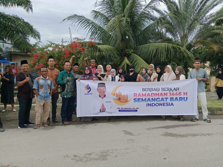 Pada Jumat (14/3/2025), relawan yang tergabung dalam organisasi binaan Dr. JR Saragih, SH, MM, ini menggelar kegiatan berbagi berkah di Kecamatan Dolok Batunanggar, Kabupaten Simalungun
