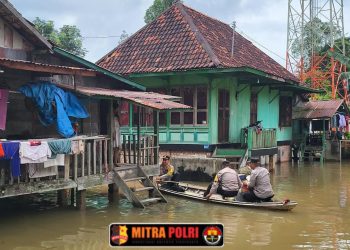 Kapolres Ogan Ilir AKBP Bagus Suryo Wibowo, S.I.K., langsung memerintahkan Kapolsek Tanjung Batu untuk segera menyalurkan bantuan kepada warga terdampak. Merespons arahan tersebut, Polsek Tanjung Batu bergerak cepat menyalurkan bantuan sembako kepada masyarakat yang membutuhkan.