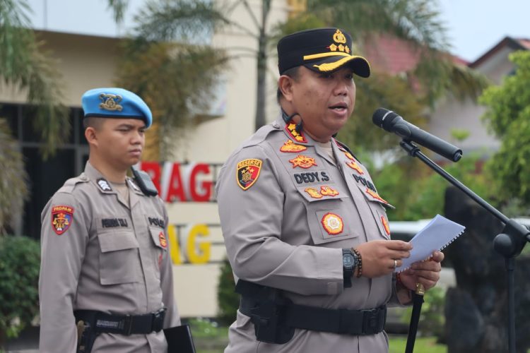 Upacara digelar di lapangan Mapolresta Palangka Raya, Jalan Tjilik Riwut Km. 3,5, Kota Palangka Raya, Kalimantan Tengah, yang dipimpin oleh Kapolresta, Kombes Pol. Dedy Supriadi, S.I.K., M.H. dan dihadiri oleh Wakapolresta, para Pejabat Utama (PJU), Perwira dan personel.