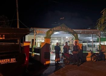 Patroli ini dilakukan mulai pukul 20.15 WITA hingga 20.45 WITA dengan tujuan memastikan keamanan dan ketertiban selama berlangsungnya ibadah sholat tarawih. Sasaran utama patroli adalah masjid-masjid yang menjadi tempat pelaksanaan sholat tarawih oleh masyarakat setempat.